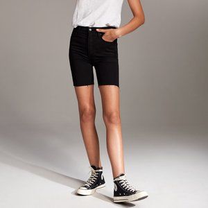 Aritzia Denim Forum Lola Bike Short Size 24/25